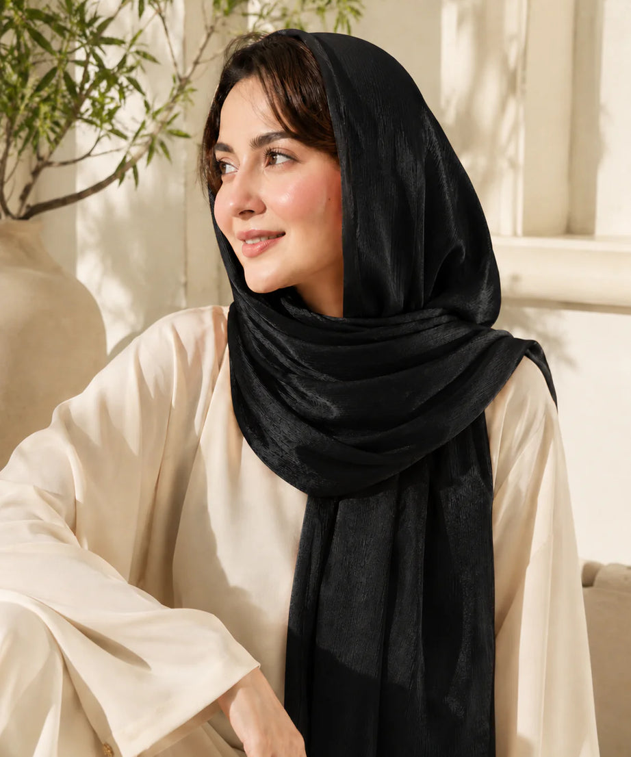 CRINKLE SILK HIJAB – BLACK